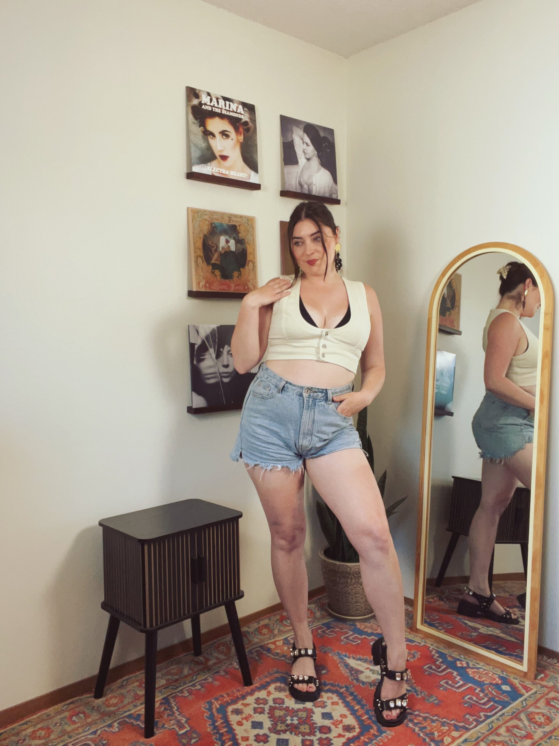 It’s a Cropped Top Summer