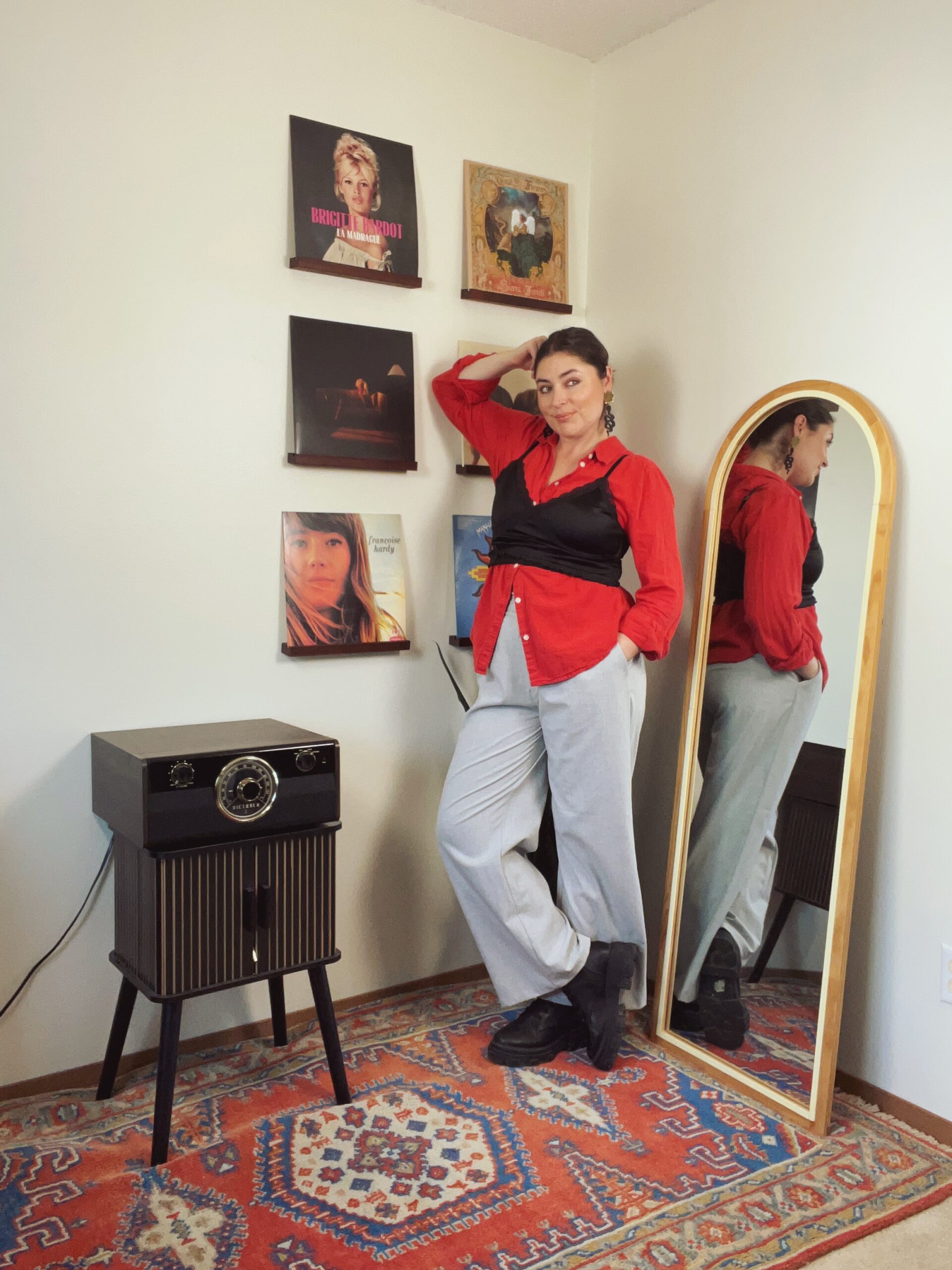 Grunge Girl at the Office: Corporate Baddie Edition