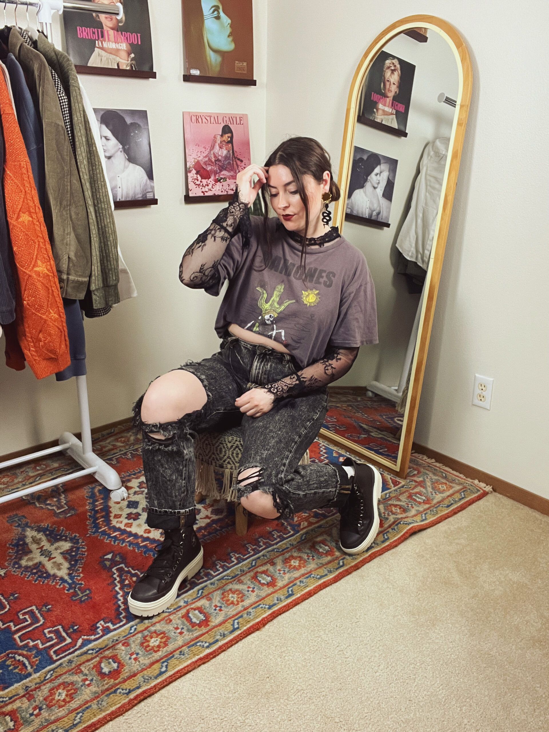 Feeling Ultra Moody? Grunge Out to the Max